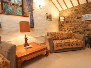 Family-oriented cottage with garden | Pets are welcome - Image 4