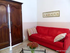 Gîte avec barbecue, terrasse et jardin - Image 3