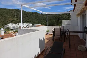 Appartement avec terrasse, internet haut débit et jardin - Image 5