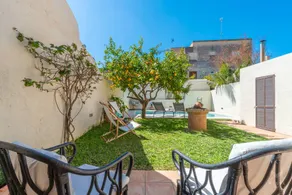 Incantevole casa accogliente e familiare con piscina, terrazza e giardino | Vista sul giardino | Sono ammessi animali domestici - Image 2