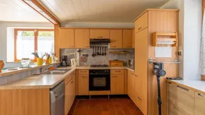 Voll ausgestattetes wunderschönes Ferienhaus mit Terrasse, Pool und Garten | Haustiere erlaubt - Image 4