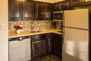Family-oriented condo with barbecue & pool - Image 2