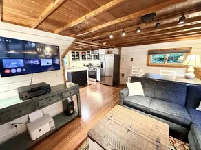 Cozy Woodland Retreat with Propane Fireplace & Deck in Woodford, Vermont - Image 5