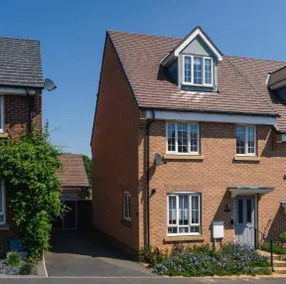 Flat with garden & fast internet - Image 5
