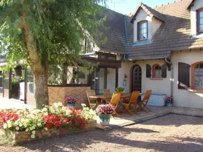 Cozy house with pool and garden near the Loire - Image 2