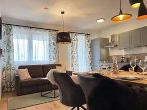 Flat with terrace - Image 3