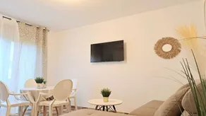 Wohnung mit Pool und Grill - Image 2