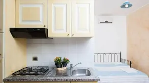 Studio Apartment in Residence With Swimming Pool - Image 5