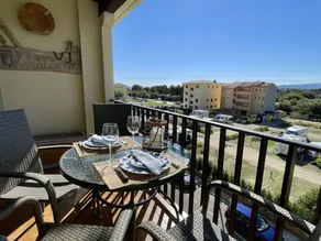 Appartement de vacances avec terrasse, piscine et jardin - Image 5