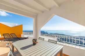 Apartment 'Vistamar 96' with Sea View, Wi-Fi and Air Conditioning - Image 5