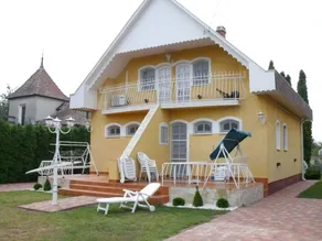 House with garden, barbeque & terrace - Image 2