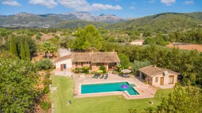 Villa with private pool, barbeque & garden - Image 3
