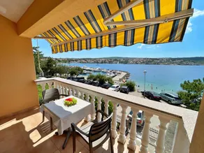 Flat with BBQ | City view - Image 4