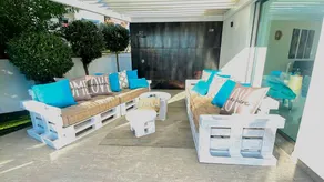 Villa with garden, BBQ & private pool - Image 4