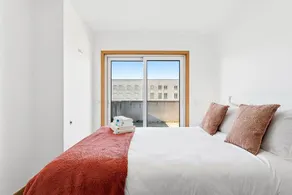 Flat with terrace | Next to Monastery of Santa Cruz - Image 3