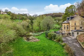 Child-friendly lovely cottage with garden & jacuzzi | Pets allowed - Image 2