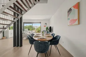 Holiday Home 'Great Townhouse Close To The Beach' with Sea View, Wi-Fi and Air Conditioning - Image 5