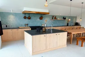 Holiday home with garden, terrace & barbeque - Image 3