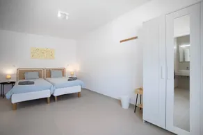 Room 'Mars' with Mountain View, Shared Pool and Wi-Fi Access - Image 4
