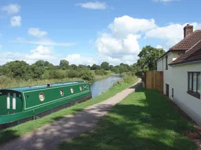 Children-friendly wonderful cottage with terrace & garden - Image 2