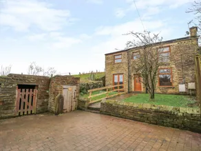 Fully equipped cottage with garden | Pets allowed - Image 2