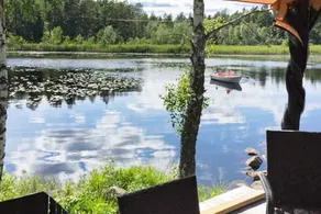 Holiday home with BBQ & garden - Image 5