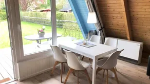 Holiday home with garden & terrace | Garden view - Image 5