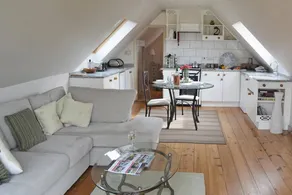 Cottage with garden - Image 3