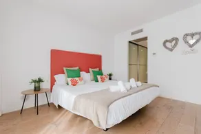Villa with garden, private pool & terrace - Image 3