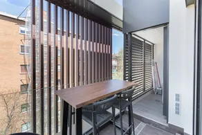 Apartment with terrace - Image 3