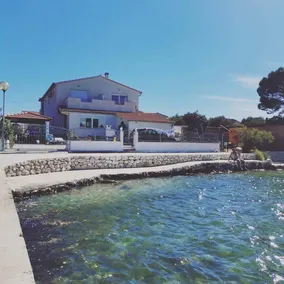 Pleasant holiday apartment with barbecue & terrace | Next to the beach - Image 2