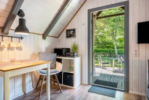 Tiny Home 'Vogelkoje' with Shared Terrace, Shared Garden and Wi-Fi - Image 3