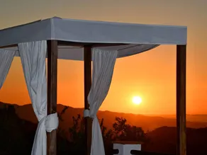 Holiday home with BBQ, garden & terrace | Mountain view | Pets allowed - Image 4