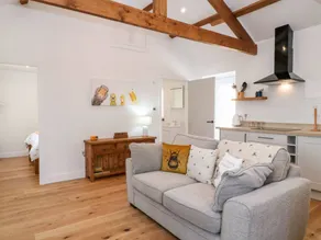 Children-friendly wonderful cottage with garden & jacuzzi | Dogs allowed - Image 5