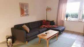 Apartment with terrace - Image 5