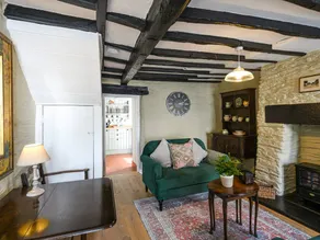 Cottage with garden - Image 3