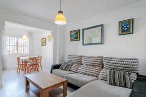 Appartement avec piscine et terrasse | Vue mer | Adapté au travail à distance - Image 3