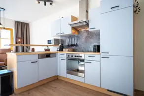 Children-friendly flat with terrace, barbecue & garden | City view | Pet-friendly - Image 4