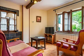 Ferienwohnung 'Nando' mit Bergblick, privater Terrasse und Wi-Fi - Image 3