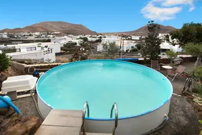 Familienorientiertes wunderschönes Ferienhaus mit beheiztem Pool, Terrasse und Garten | Bergblick | Ideal für Homeoffice | Haustiere sind willkommen - Image 2
