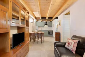 Flat with garden | Mountain view - Image 3