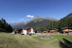 Familienfreundliches wunderschönes Ferienhaus mit Terrasse, Pool und Garten - Image 3