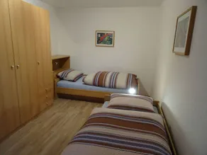Große Ferienwohnung in Sinbronn mit Garten - Image 3