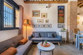 Child-friendly holiday home with pool, barbeque & fast internet | River view - Image 4