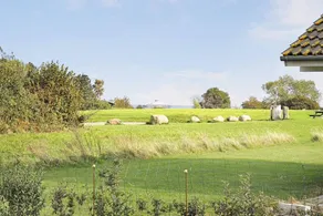 Family-oriented holiday home with hot tub, sauna & terrace | Water view | Dogs allowed - Image 4