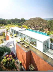 Apartamento vacacional con piscina y jardín - Image 2
