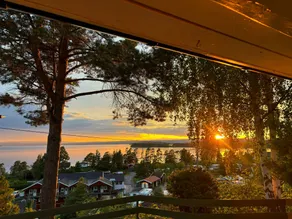 Familienfreundliches wunderschönes Ferienhaus mit Garten, Terrasse und Grill | Meerblick | Perfekt für die Arbeit von Zuhause | Haustiere erlaubt - Image 2