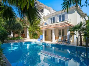 House with garden, terrace & BBQ | Dogs allowed - Image 4