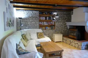 Gite with terrace & garden - Image 3