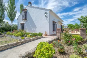 Ferienhaus mit Garten, privatem Pool und Grill | Bergblick - Image 3